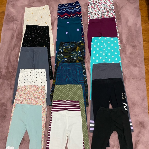 🔥 19 pairs of girl leggings, Size 4T
